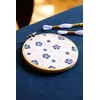 Image de DMC - Petites fleurs bleues par Jenni Davis Kit broderie intermédiaire