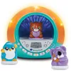 Image de VTech - Story'Clock Bleu Ma Conteuse-Réveil, Dès 3 Ans - Contenu en Français + Adaptateur Secteur Chargeur USB-C