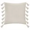 Image de Coussin Gypsy ivoire à pompons 50 x 50 cm