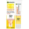 Image de Garnier SkinActive - Fluide Anti-Taches & Anti-UV Quotidien - Glow - SPF 50+ - Protège, Réduit les Taches & Booste l'Éclat - Soin Visage Enrichi en Vitamine C - Tous Types de Peau - 40 ml