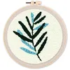Image de Figured'Art Punch Needle Kit Complet pour Adultes et Enfants - Feuille Bi-Colore - Parfait pour Débutant. Set prêt à broder taille 20x20cm avec cadre circulaire