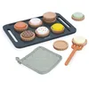 Image de Janod -Atelier Biscuits en Bois - Kit Pâtisserie - Plateau Biscuits avec Gant et Spatule - Jouet d'Imitation pour Enfants - Idéal Accessoires Cuisine Enfant - Dès 3 Ans - J06643
