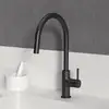 Image de Ideal Standard Ceraline Nuovo Mitigeur de de cuisine pivotant avec douchette extractible, BE268XG,