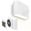 Image de BRILONER Sticklights - Lampe murale sans électricité ni perçage avec détecteur de mouvement, batterie, fixation magnétique amovible, sans fil, 16 x 9,5 x 6,5cm, blanc