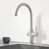 Image de Grohe Blue Professional Mitigeur de cuisine avec système de filtration de l’eau, avec système de filtration et de gazéification de l’eau, pivotant, 31323DC2,