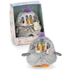 Image de NICI mymochi 62586 Peluche Perruche Chipsy de 8 cm avec Cheval bâton et Costume de Chevalier dans Une boîte Cadeau, 8,5 x 6,5 x 10 cm, Beige, Douce, Adorable Peluche Kawaii pour câlins et Jeux
