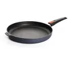 Image de Woll Diamond Lite poêle en fonte - Induction-, Ø 32 cm, hauteur 5 cm, avec manche amovible - Convient à tous les types de cuisinières, antiadhésif, fonte d'aluminium