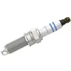 Image de BOSCH Bougie d'allumage 0 242 145 611 Ouverture de la clé: 16 mm Longueur du filetage: 26,5mm Compatible avec HYUNDAI Tucson TL, TLE i30 3/5 portes PDE, PD, PDEN i30 GD i20 3/5 portes GB, IB Kona OS