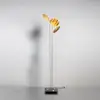 Image de Ingo Maurer Nuunu Lampadaire, LED, 1670000,