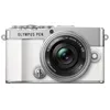 Image de Olympus Pen E-P7 Appareil Photo Micro Four Thirds, capteur 20 MP, écran HD LCD inclinable, 4K, Wi-FI, contrôle de Profil Couleur et Monochrome, Blanc + M.Zuiko Digital Ed 14-42mm EZ Argent