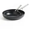 Image de KitchenAid Forged Hardened Aluminium Ensemble de poêles à frire de 20 cm et 28 cm en céramique anodisée dure antiadhésive sans PFAS, résistant à l'induction et au four, noir.