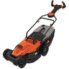 Image de BLACK+DECKER Tondeuse Filaire 1800W, Tondeuse à Gazon Electrique 42 cm, 6 hauteurs réglables 20, 30, 40, 50, 60 et 70 mm, Tondeuse avec Poignée EASYSTEER 3 Positions, BEMW481ES-QS