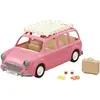 Image de Sylvanian Families - Le monospace rose et set de pique-nique - Set 13 accessoires - Plongez dans l'univers de la famille Sylvanian - Figurines animaux miniatures - Jouet enfant 3 ans et + - 5535