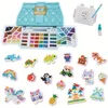 Image de Aquabeads - La Mallette des créatifs - Kit de Loisirs créatifs - Activité Manuelle Enfants en Toute autonomie - Coffret de Perles Qui collent avec de l'eau - Jouet Enfant 4 Ans et + - 35114