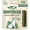 Image de Lily's Kitchen Woofbrush Bâtonnets dentaires à mâcher naturels pour Chiens Adultes, Multipack - Moyen Chien (3 Paquet de 7 Croquettes - 28g)