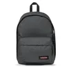 Image de EASTPAK Out of Office Sac à dos 27L (44 x 29,5 x 22 cm), compartiment ordinateur 13 15 , sac école et travail résistant et déperlant avec bretelles rembourrées - BLACK DENIM