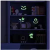 Image de Ambiance Sticker Yeux de Monstres phosphorescents - 30 x 35 cm
