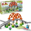 Image de Lego Duplo Set d'Extension : Les Rails et Le Pont du Train - Jouet Éducatif 1er Âge - Voie Ferrée de 8 Pièces, Pont, Barrière & Brique d’Action - Motricité - Cadeau Garçon ou Fille dès 2 Ans 10426