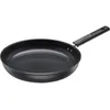 Image de Fiskars Poêle à Frire, Hard Face, Diamètre 30 cm, Convient pour Tous Types de Feux, Revêtement Anti-Adhésif, Anti-Rayures, Aluminium/Plastique, Noir, 1075521