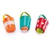 Image de Hape Seau Enfant pour Le Bain - Jouet sans BPA - Ensemble 3 Seaux Colorés & Écoulements Différents - Jeu Bain Bébé dès 12 Mois - Coordination Oeil-Main & Motricité Fine - Jouet Durable Sécurisé