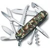Image de Victorinox Huntsman Couteau de Poche Suisse, Léger, Multitool, 15 Fonctions, Tire Bouchon, Grand Lame, Ouvre Boite, Camouflage