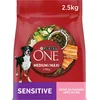 Image de PURINA ONE | Sensitive | Croquettes Chien Adulte moyenne et grande taille > 10Kg | Facilite la digestion, maintien les muscles forts et un niveau suffisant d'énergie | Saumon | Sac 2,5 kg