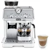 Image de De'Longhi La Specialista Arte EC9155.W, Machine à Porte filtre, Machine Expresso Manuelle avec Moulin, 8 Niveaux de Mouture, 15 Bars, 3 Températures, Buse à Vapeur, Inclus Kit Barista, Blanc