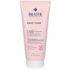 Image de Rilastil Daily Care Huile-Lait Nettoyante Visage et Yeux, Démaquillant Nourrissant Peaux Sensibles et Sèches, au Beurre de Karité et Acide Hyaluronique, 200 ml