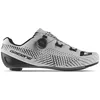 Image de Gaerne Carbon G Tuono Chaussures de Cyclisme sur Route   Semelle en Carbone Ultra Rigide, Design léger de Niveau Professionnel, Tige Respirante et système d'ajustement BOA pour Un Transfert de