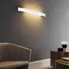 Image de FontanaArte Riga Applique murale, LED, F521450250BILE,