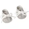 Image de Miniland Chaussures De Poupée 22 Cm