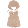 Image de Miniland Dolls - Ensemble de vêtements tricotés fabriqués avec des matériaux recyclés pour bébé de 38 cm - Modèle : Peigne et Bonnet Beige