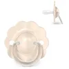 Image de Suavinex, Sucette Bébé 0/6 Mois et Nouveau-nés, Tétine Symétrique SX Pro en Silicone, Réversible, Plate et Flexible, Respecte le Développement Buccodentaire, Forme Ronde avec Anneau, Wonder Beige Uni