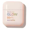 Image de Sensilis - Glow Stick SPF50, Stick de Protection Solaire, Protège la Peau des Rayons UVA et UVB, Prévient l’Hyperpigmentation, Effet Glow, Application Précise, Tous Types de Peaux   10 g