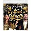Image de FIESTAS GUIRCA Photocall Happy New Year noir et or (220 x 150 cm) - Décoration pour fêtes du Nouvel An - Idéal pour célébrations à thème et événements - Noir et or