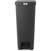 Image de Poubelle à pédale StepUp grise 40 L Brabantia