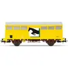 Image de Wagon fermÃ© SNCF Ã  2 essieux Gs pour le transport de chevaux, jaune