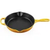 Image de Le Creuset Skillet profond en fonte émaillée Signature avec poignée d'assistance et deux becs verseurs, 26 cm, 2 litres, Nectar, 20187266720422