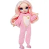 Image de Junior High Pyjama Party - Poupée mannequin articulée 22cm - Bella (rose) - Nombreux accessoires - à partir de 4 ans