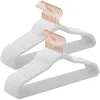 Image de SONGMICS Lot de 20 Cintres Velours Adulte, Longueur 41,5 cm, Fin, Grande Capacité de Charge, avec Crochets Pivotants à 360°, pour Manteaux, Chemises, Blanc et Rose Gold CRF026W01