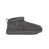 Image de UGG pour femme. 1116109 Bottines en cuir Classic Ultra Mini gris (36), Plat, Casuel