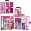 Image de Barbie Dressing De Rêve Avec Espace Jeu Sur 2 Niveaux, Plus De 60 Cm De Large, Plus De 15 Espaces Rangement, Tenues Et Accessoires Inclus, Jouet Enfant, A Partir De 3 Ans, HBV28