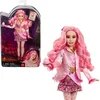 Image de Mattel Disney Descendants : The Rise of Red Bridget Poupée jeune Reine de Coeur avec vêtements et accessoire cupcake inspirés du film, HWT91