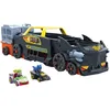 Image de Hot Wheels RacerVerse Batman Évasion Voiture et piste avec véhicule qui se transforme en piste de course 3 voies avec 1 Batman en métal et 1 voiture de course Joker, HXN21