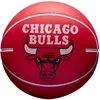 Image de Wilson Ballon de Basket, Chicago Bulls, Miami Heat, Extérieur et Hall de Sport, Taille : Junior, Noir/Rouge
