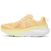 Image de Saucony Guide 18 Taille 36 EU Couleur : Peach Sunny 130 - Peach Sunny 36