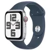 Image de Apple Watch SE GPS + Cellular Boîtier en Aluminium Argent de 44 mm avec Bracelet Sport Bleu Orage M/L version 2023 en occasion ou reconditionné