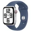 Image de Apple Watch SE GPS + Cellular 44 mm Boîtier en Aluminium Argent avec Bracelet Sport Denim S/M version 2024 en occasion ou reconditionné