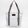 Image de Jansport - Sac Restore Tote undyed blanc - 36x42x14 cm OS