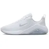 Image de Nike Bella 7 Chaussures d'entraînement/d'entraînement pour Femme, Blanc/Platine Pur/Blanc, 40 EU